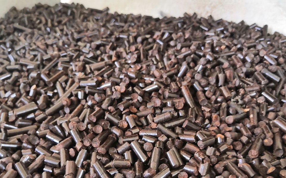 Στην Καρδίτσα pellet από καφέ θα ζεστάνει σχολείο