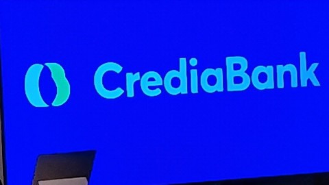 Σε Credia Bank μετονομάζεται η Τράπεζα Αττικής