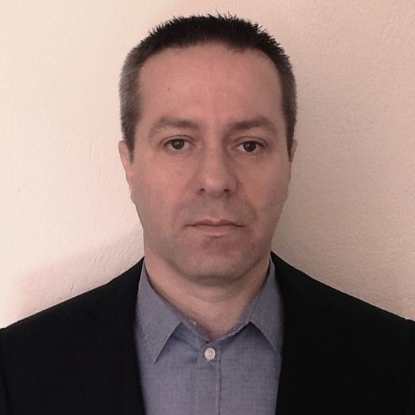 Εχθρός εντός των τειχών…