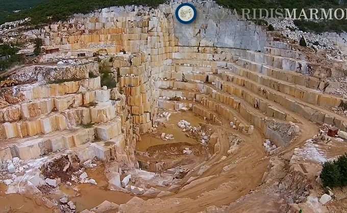 Στο σφυρί ακίνητα και βιομηχανικές εγκαταστάσεις της Μάρμαρα Λαζαρίδης