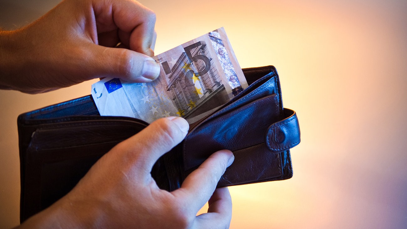 ΕΛΣΤΑΤ: "Βλέπει" οριακή αύξηση στο εισόδημα των νοικοκυριών...