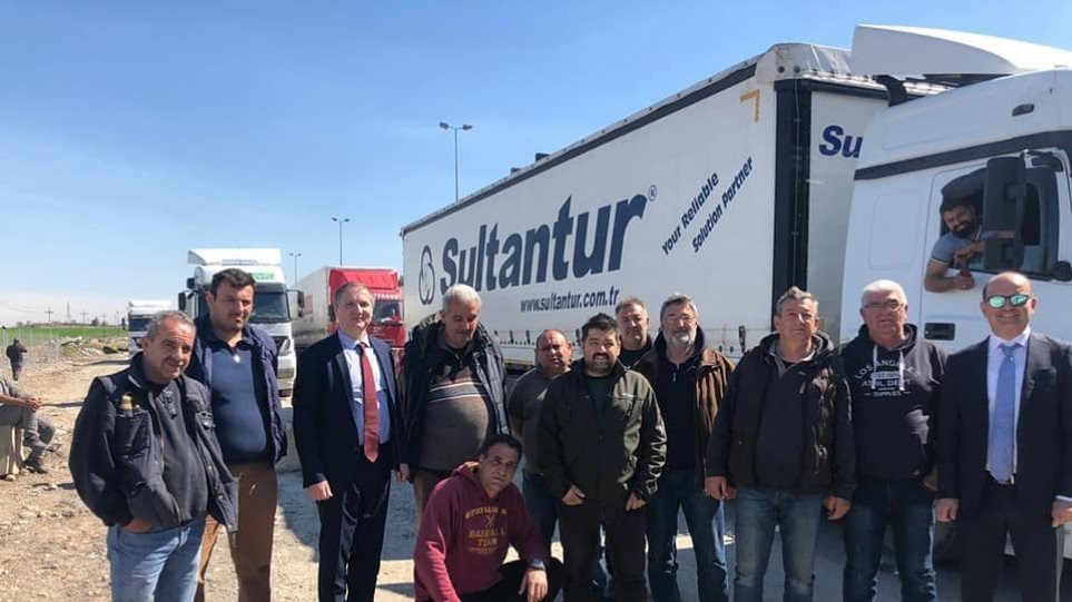 Θεσσαλός αυτοκινητιστής ακινητοποιημένος στα σύνορα Ιράκ - Τουρκίας