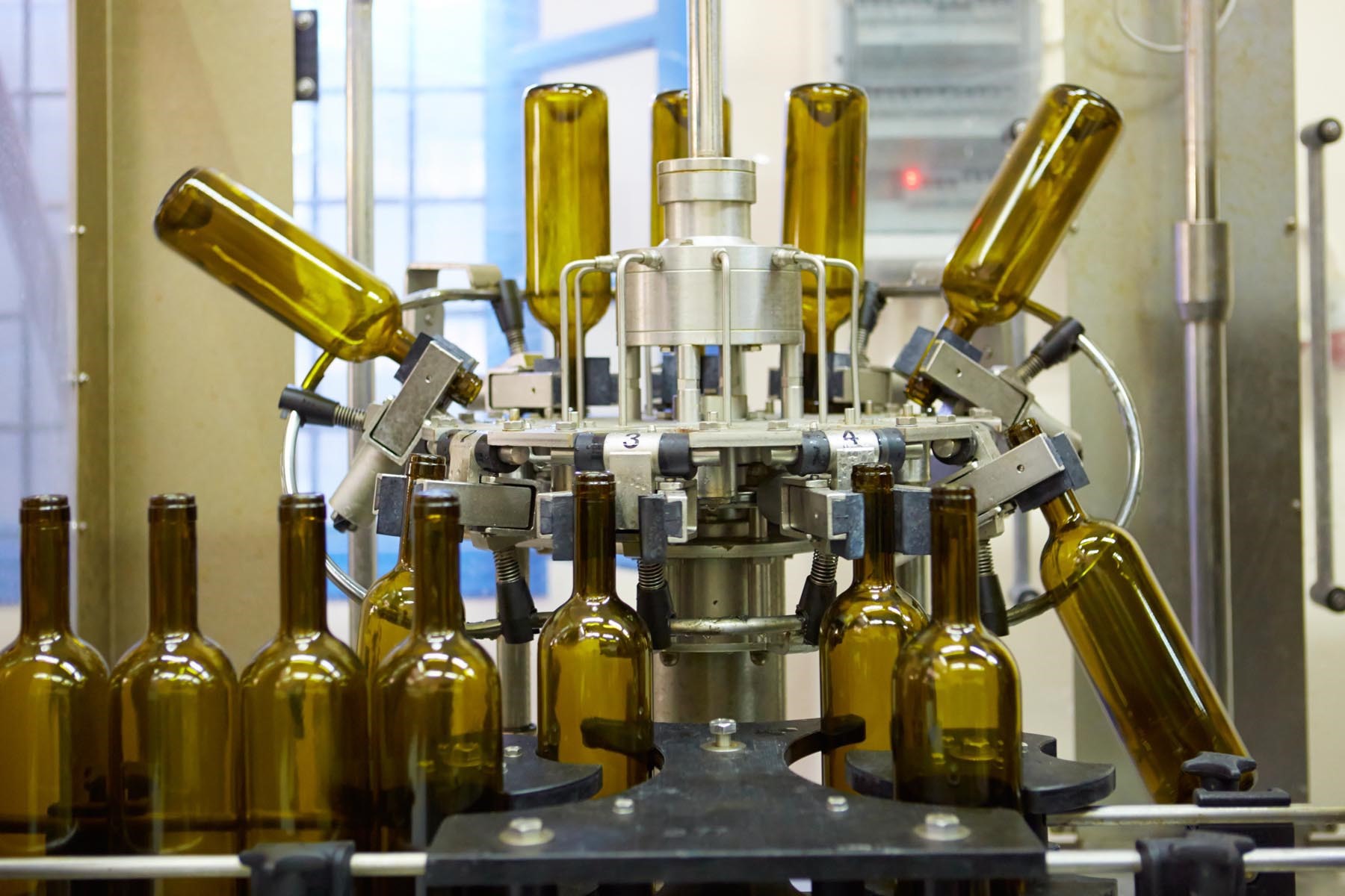 Η οικονομική κρίση άφησε μεγάλο παραγωγικό έλλειμα στη χώρα