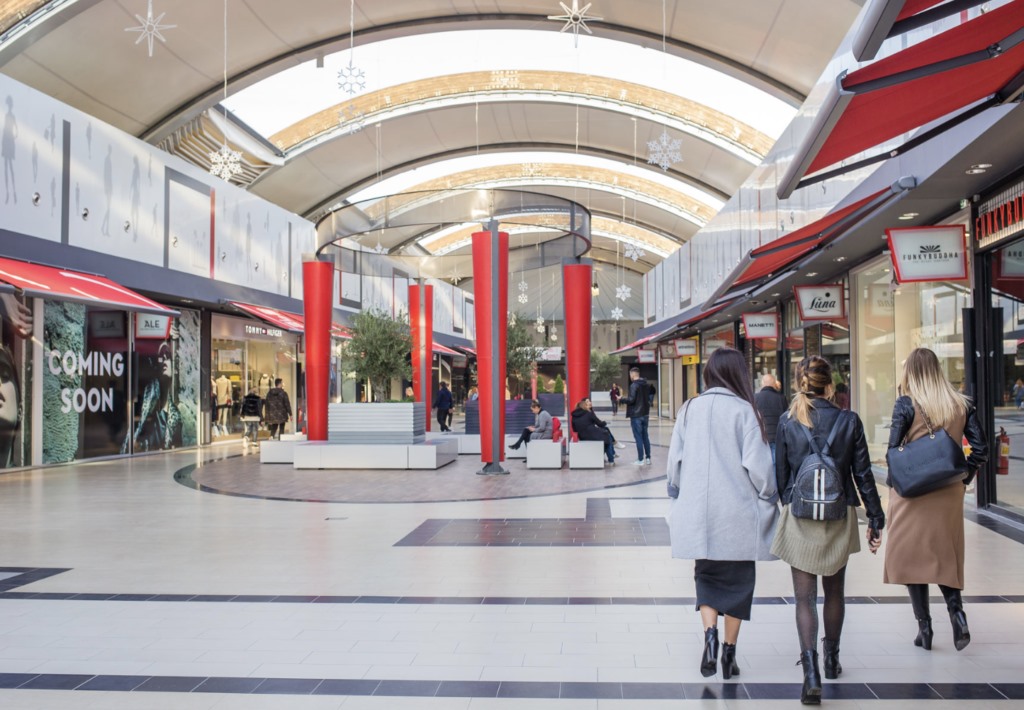 Πουλήθηκε το Fashion City Outlet της Λάρισας