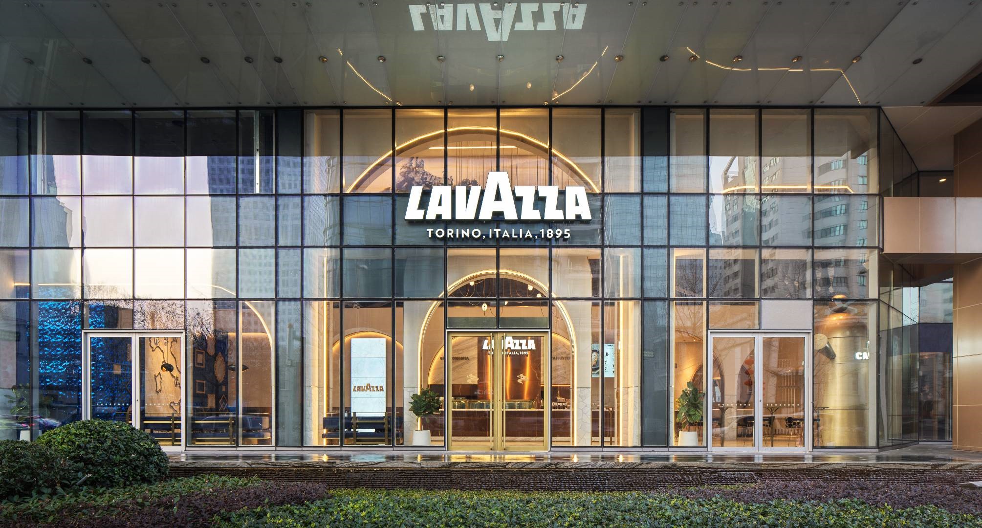 Η Lavazza ανοίγει 1.000 καταστήματα καφέ στην Κίνα