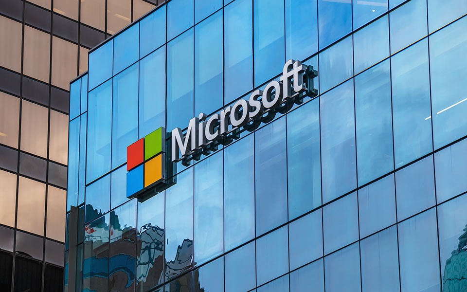 Tι πήρε η Microsoft για να επενδύσει στη χώρα μας