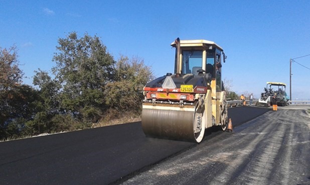 Κονδύλια ύψους 40 εκ. ευρώ για οδικά έργα στη Θεσσαλία