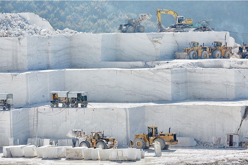 Οι Ιταλοί "απογείωσαν" το Ελληνικό μάρμαρο