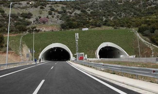 Τέμπη: Κεραία στις σήραγγες από τις εταιρείες κινητής τηλεφωνίας