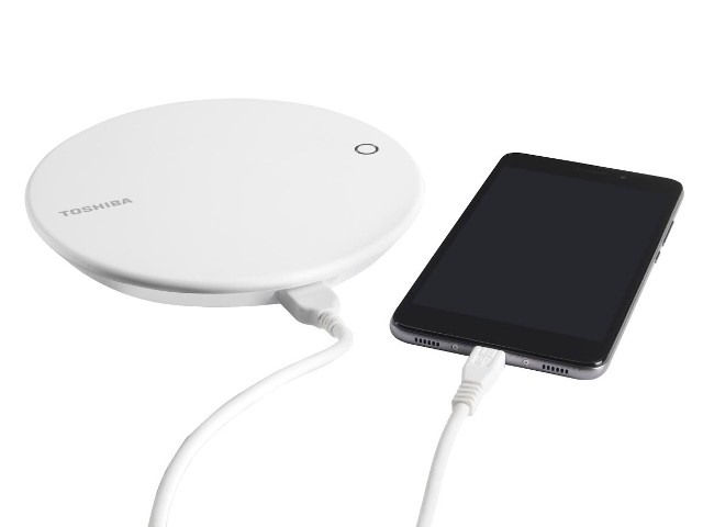 Εξωτερική αποθήκευση και φόρτιση από την Toshiba