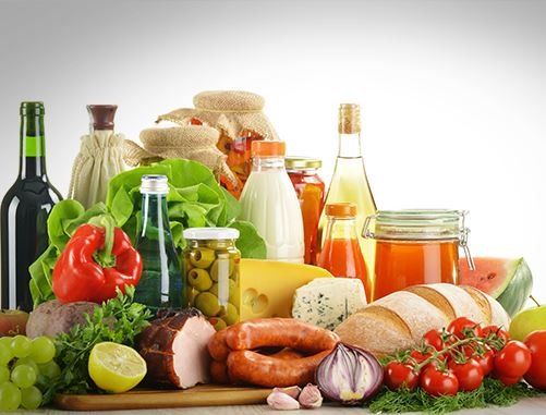 Στουρνάρας: Γιατί ο κλάδος τροφίμων και ποτών χάνει έδαφος