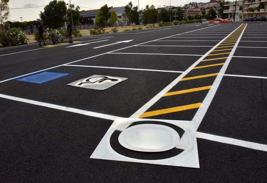 Τέσσερα νέα περιφερειακά πάρκινγκ στη Λάρισα