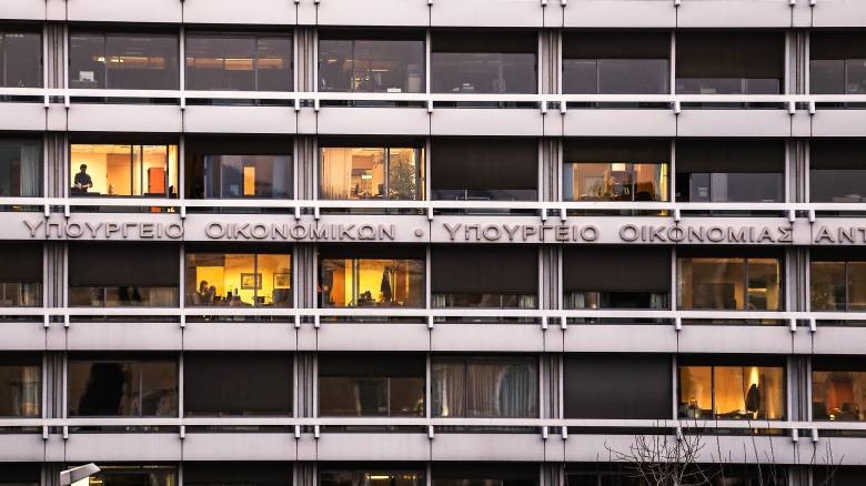 Μειώθηκε στο μισό η «μαύρη» οικονομία λόγω της ψηφιοποίησης