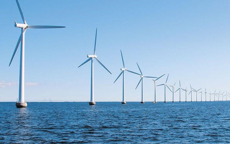 Τριµερής συµµαχία κολοσσών στα πλωτά αιολικά