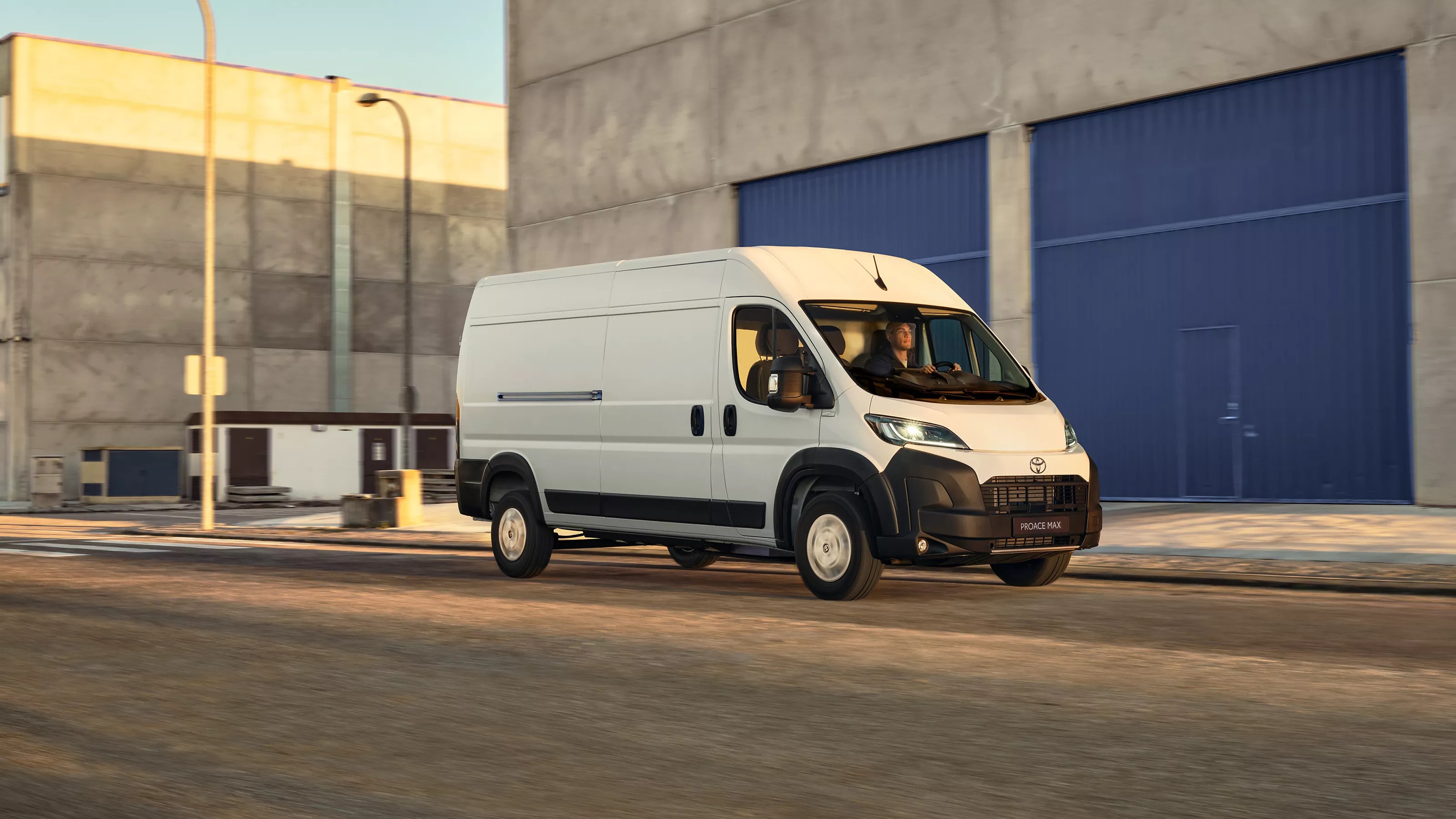 5 λόγοι που πρέπει να επιλέξεις ένα ηλεκτρικό Van για τη δουλειά σου