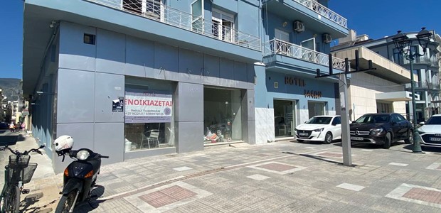 Πρώην "φιλέτα" στα αζήτητα στην παραλία 