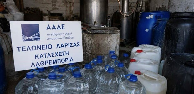 Λαθρεμπορία μεγάλης ποσότητας τσίπουρου