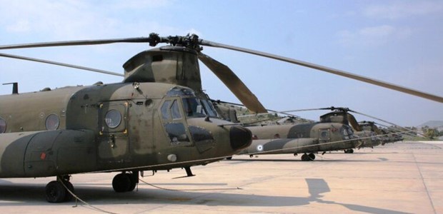 Στη Λάρισα τα επιθετικά ελικόπτερα Apache της 1ης ΤΑΞΑΣ 