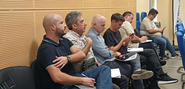 Στο Περιφερειακό Συμβούλιο δύο συγγενείς θυμάτων