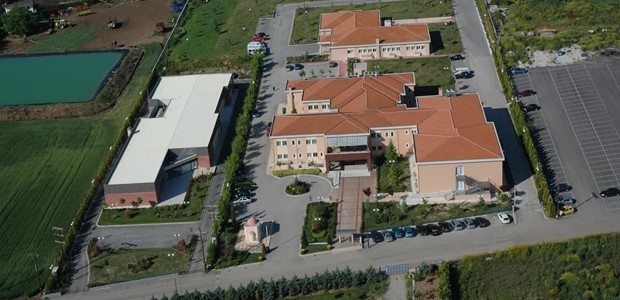 Σε πλειστηριασμό βγαίνουν "Αρωγή" και "Αποκατάσταση"