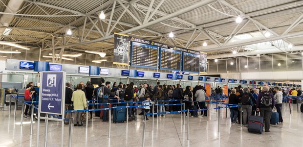 Eπαναπατρίστηκαν οι πρώτοι 162 Έλληνες 