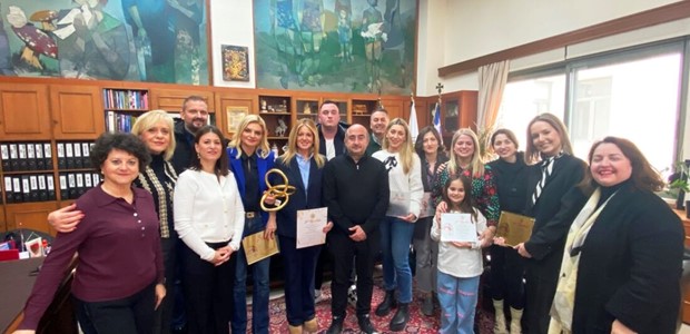 Βραβεία για τους καλύτερους Χριστουγεννιάτικους στολισμούς 