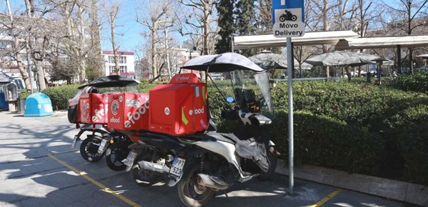 «Πράσινο φως» για τα δίκυκλα διανομής σε κεντρικούς δρόμους