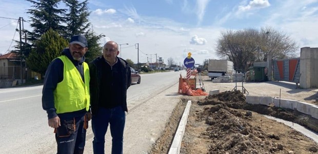 Συνεχίζονται τα δύο έργα ανάπλασης στην οδό Καρδίτσης