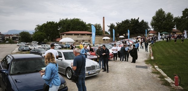 Αντικείμενο λατρείας 90 ιστορικά οχήματα στα Τρίκαλα