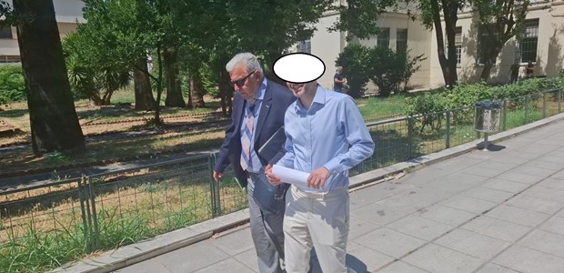Ελεύθερος μέχρι να δικαστεί ο δημοσιογράφος