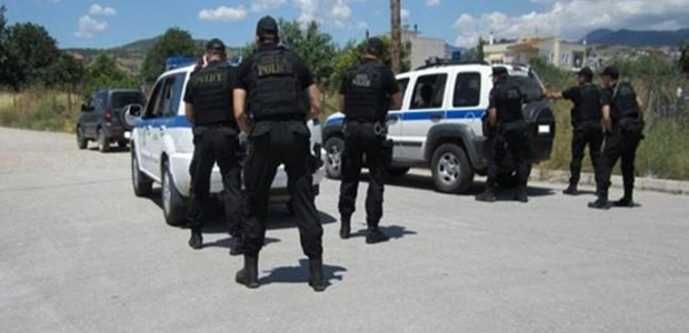 Πέντε συλλήψεις και 24 τροχονομικές παραβάσεις