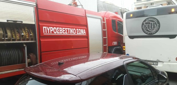 Βόλος: Φωτιά ξέσπασε σε διαμέρισμα πολυκατοικίας 