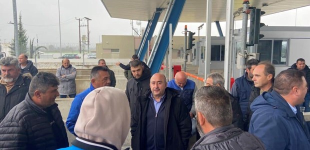 Στο αγροτικό μπλόκο του Λόγγου ο Σακκάς 