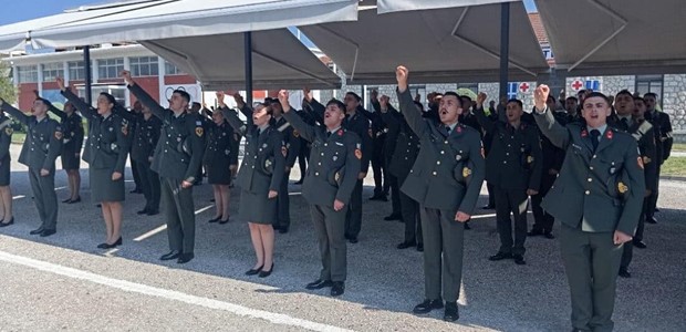 Oρκίστηκαν οι νέοι λοχίες της Σχολής Μονίμων Υπαξιωματικών