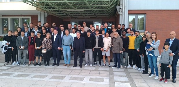 Η Περιφέρεια Θεσσαλίας βράβευσε την ΑΕΛ