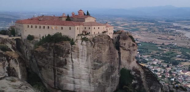 Νεκρή γυναίκα μετά από πτώση 