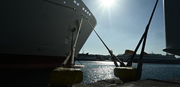 Περικοπές στα δρομολόγια των Σποράδων 