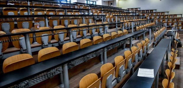 Καθηγητής πλαστογραφούσε τις υπογραφές φοιτητών