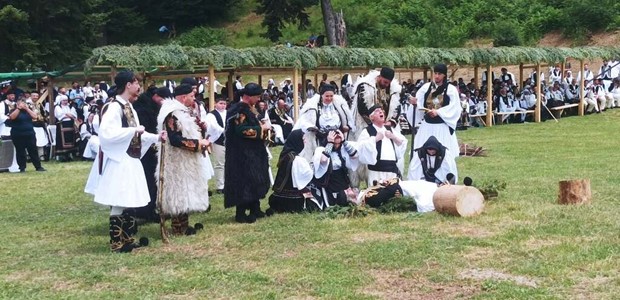Οι Σαρακατσαναίοι αντάμωσαν και φέτος στο Περτούλι
