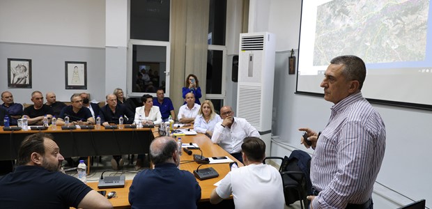 Κολυμβητήριο και Γυμναστήριο αλλάζουν τη Φαρκαδόνα