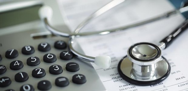 "Βόμβα" για τα συμβόλαια υγείας
