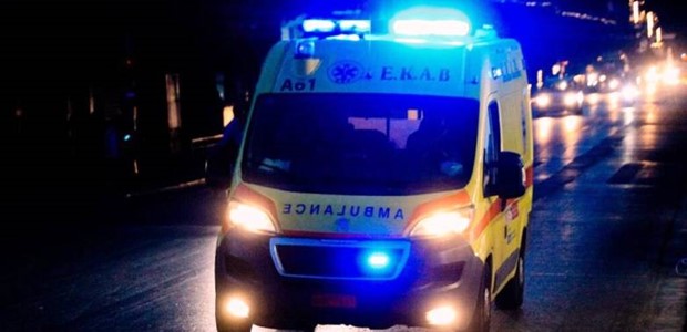 Aνατροπή αυτοκινήτου στην οδό Πύλης 