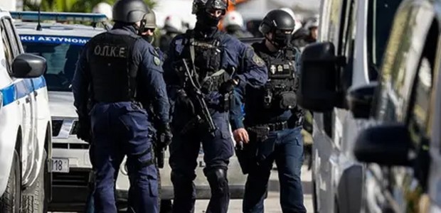 Aστυνομική επιχείρηση στον οικισμό των Ρομά 