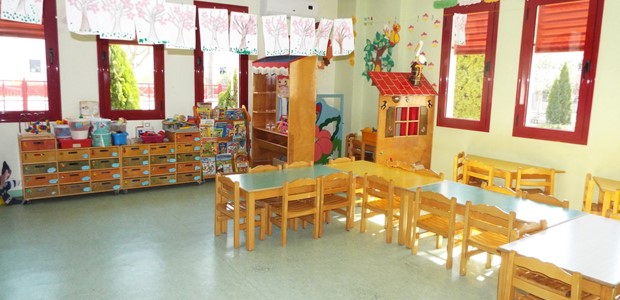 Φιλοξενεί 561 νήπια και βρέφη στις δομές του