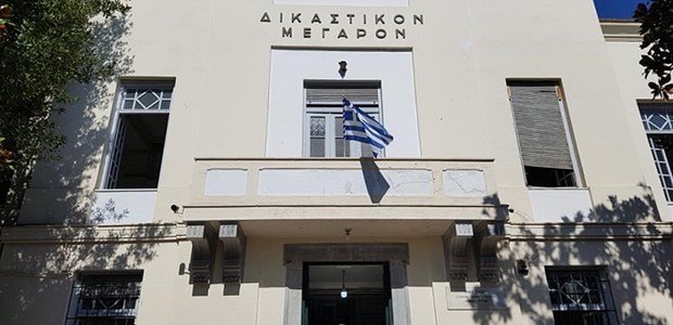 Παράνομος έρωτας κατέληξε στα δικαστήρια