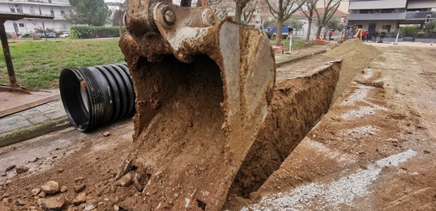 Ολοκληρώνει δίκτυο ακαθάρτων σε δύο συνοικίες