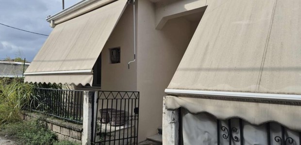18χρονος σκότωσε τη μητέρα του και παραδόθηκε 