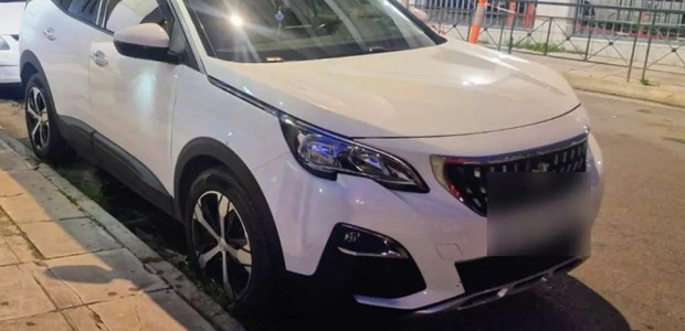 Εξαρθρώθηκε σπείρα που διέπραττε απάτες με αυτοκίνητα