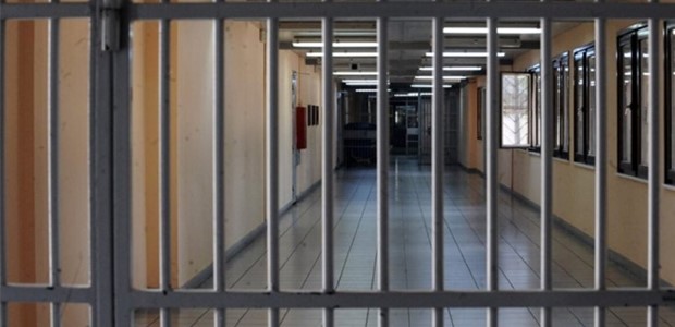 Στη φυλακή οι κλέφτες με αδυναμία στα κοσμηματοπωλεία 