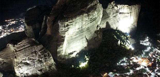 Κατάνυξη και μυσταγωγία στα Μετέωρα
